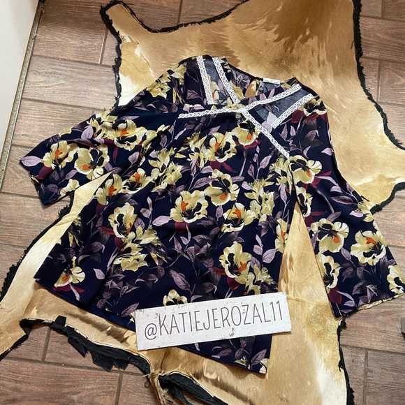 Dresses & Skirts - Tennessee honey large dress 💋*